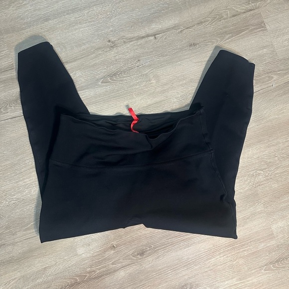 SPANX Black Leggings Size XL 😻 - Picture 1 of 3